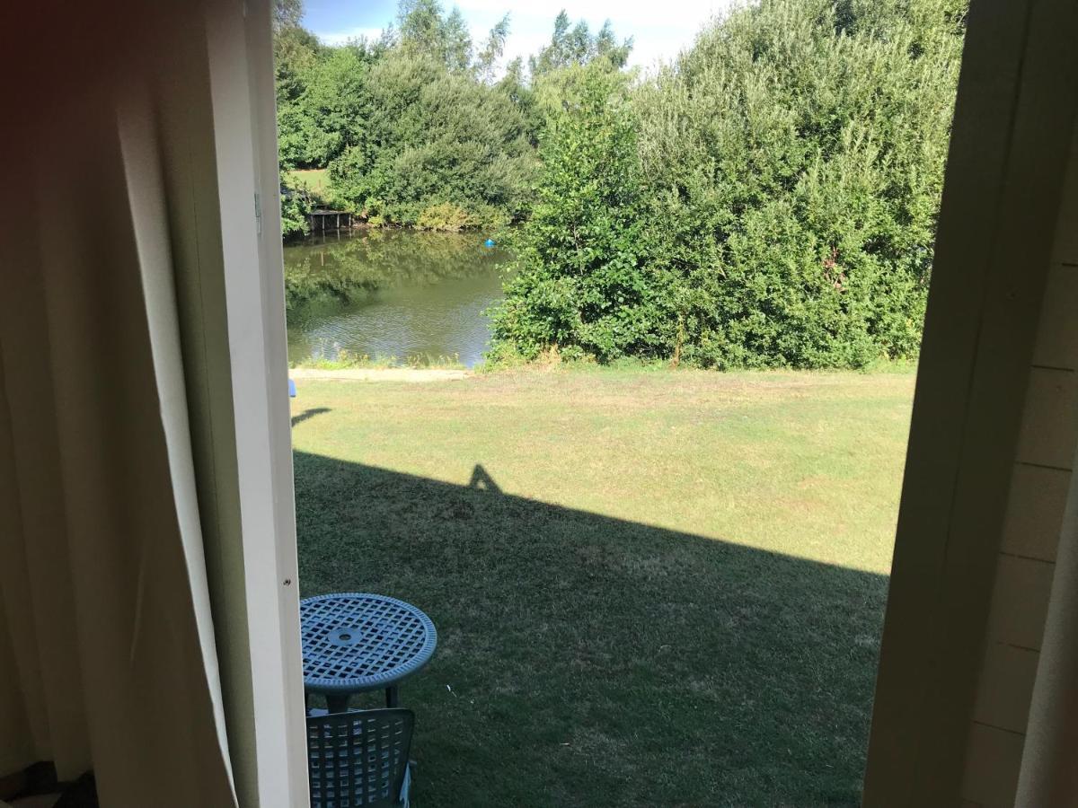Elton Barn Fishery & Retreat Nottingham Extérieur photo